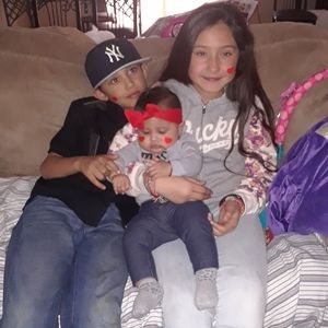 Meet your Posher, Esmeralda